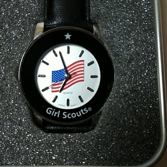 Girl Scout watch. - Picture 2 of 4